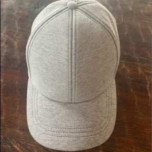 Lululemon Baller hat-NWT